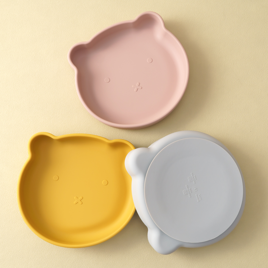 Baby Food Grater - 1PC シリコーンベビー食器吸引ダイニングプレート漫画クマの形のベビープレート食べるトレーニング離乳食収納子供食器