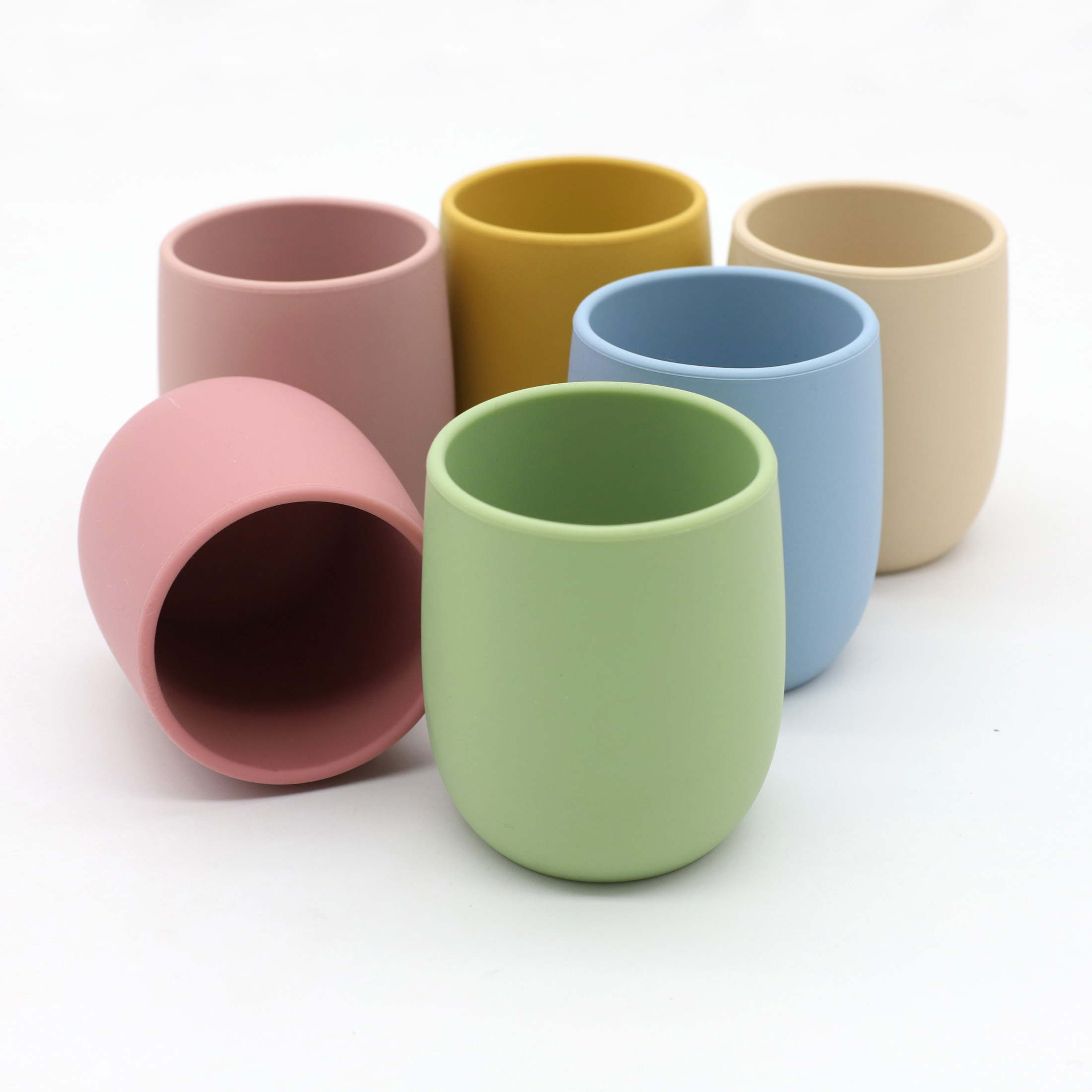 ベビーシリコンウォーターカップミニは握りやすい - Snack Cup Toddler のレビューと価格