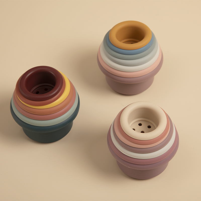 ベビーシリコーンスタッキングカップおもちゃ BPA フリーネ - Baby Food Nestum のレビューと価格