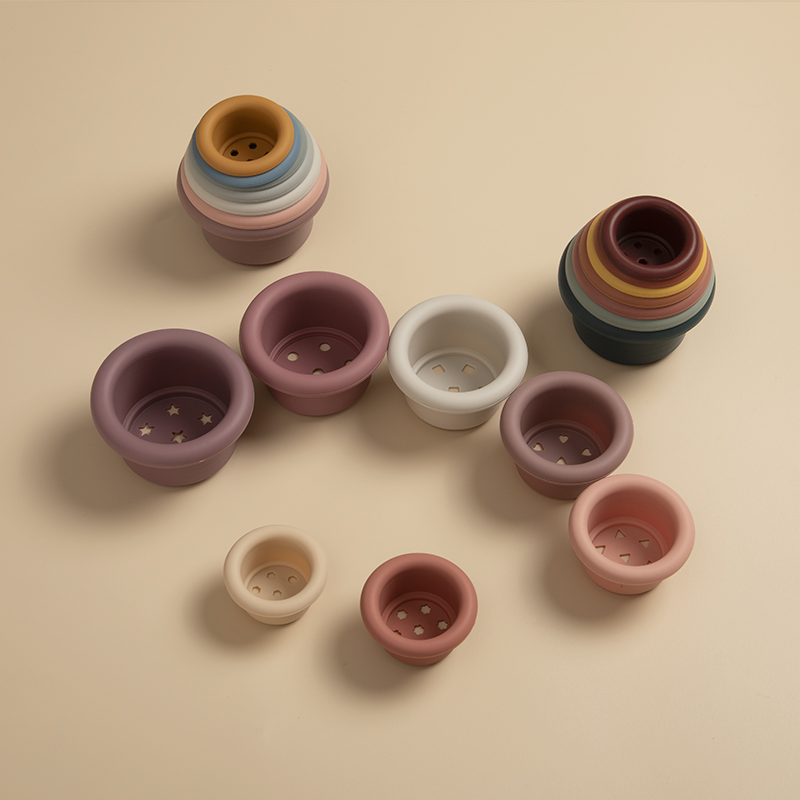 ベビーシリコーンスタッキングカップおもちゃ BPA フリーネ - Baby Food Nestum のレビューと価格