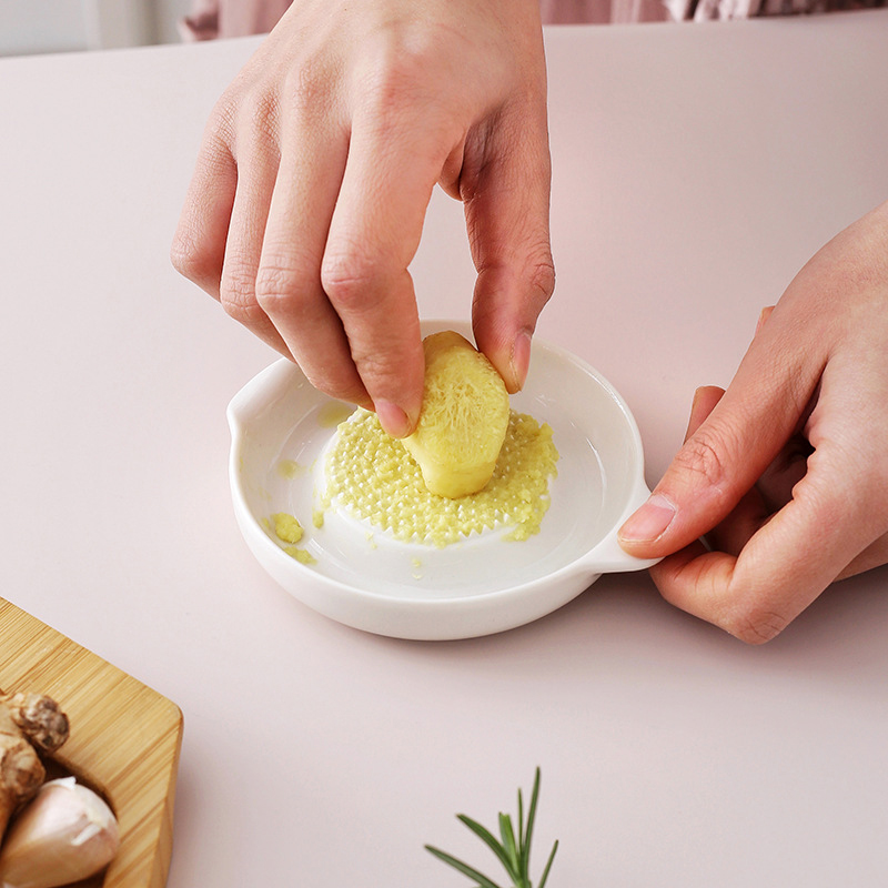 白いシンプルなスタイルのセラミック生姜おろし器、手動グライン - Baby Food Grater のレビューと価格